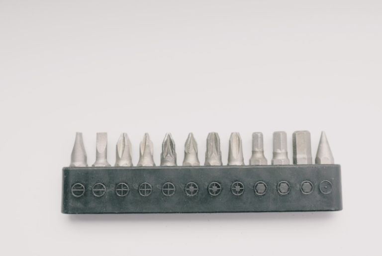 A Short Guide on Metric Hex Bit Set