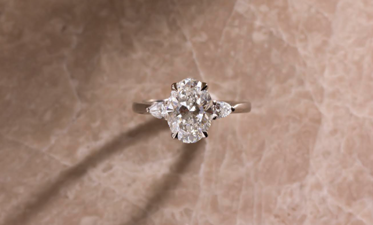 What are the Advantages of buying 4 carat Lab Grown Diamond Ring?